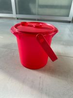 Tupperware Eimer 5 Liter in Rot mit abnehmbarer Griff Bayern - Loiching Vorschau