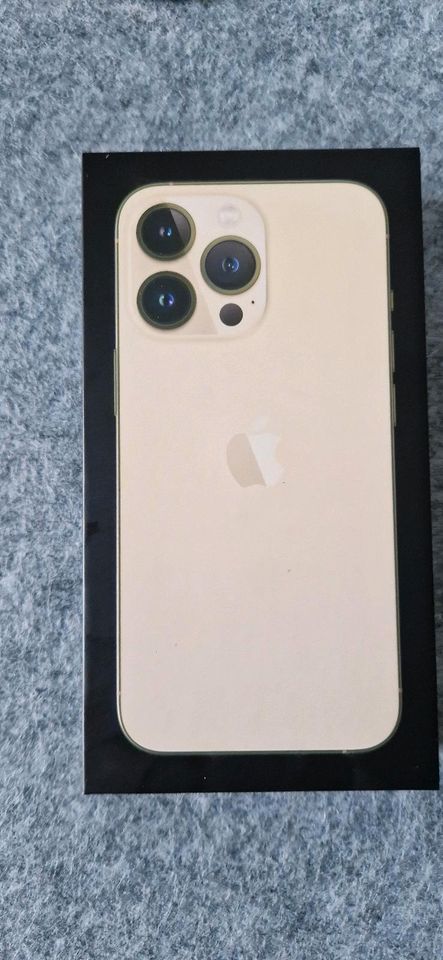 Apple iPhone 13 Pro Gold 128 GB *wie Neu* OVP in Calberlah