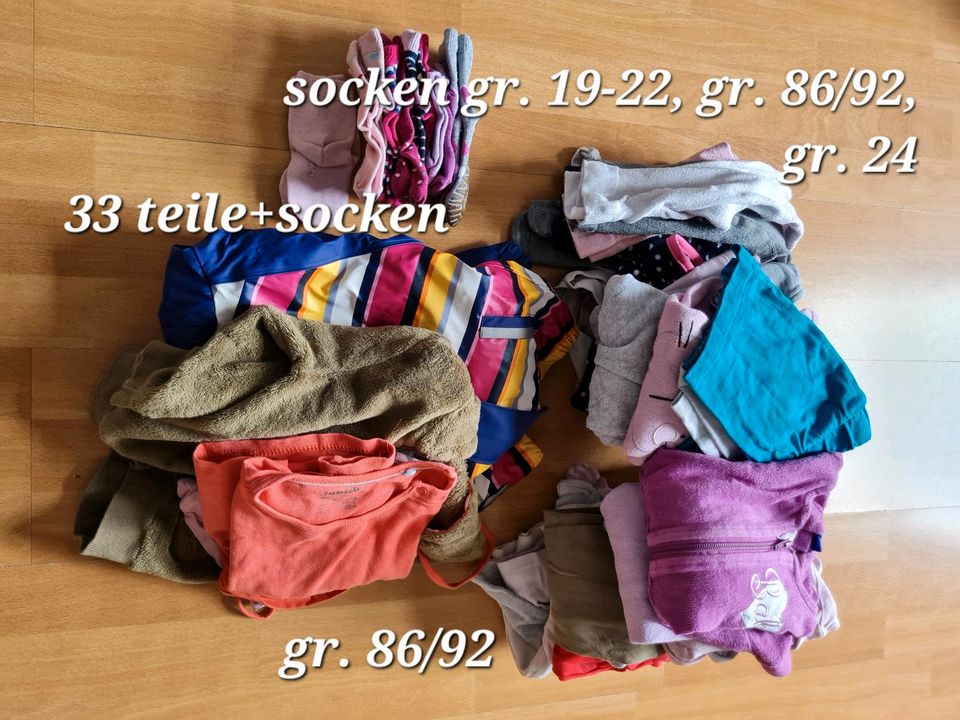 Baby- kinderkleidung, Mädchenkleidungspacket gr. 86/92 in Hilden