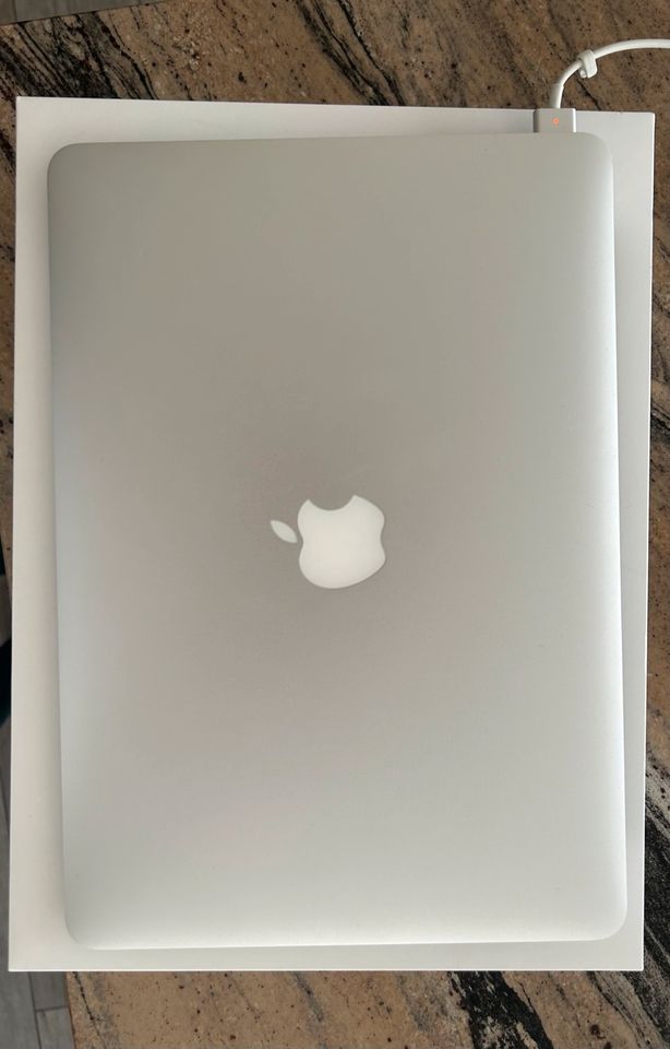 MacBook Air 13 in Riedlingen