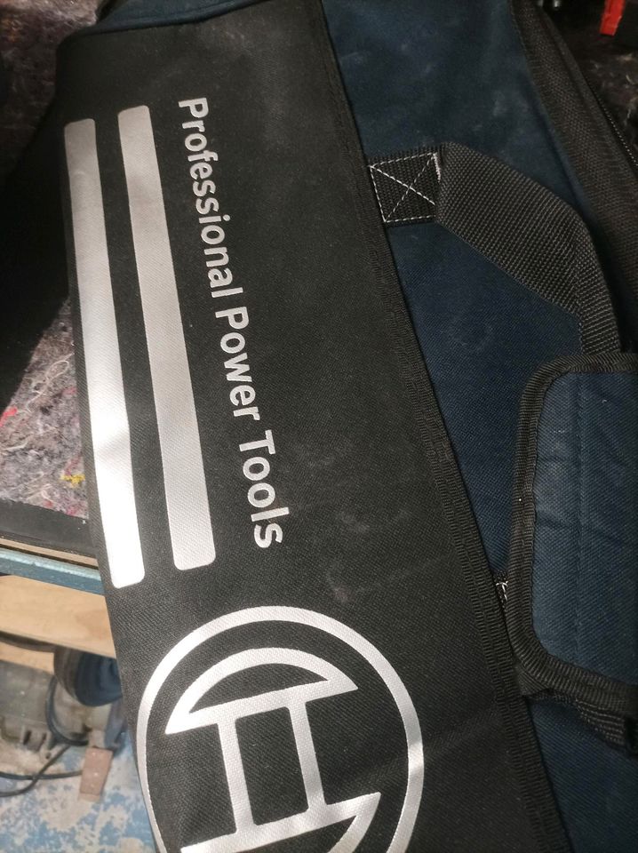 Bosch Professional Werkzeugtasche neu in Duisburg