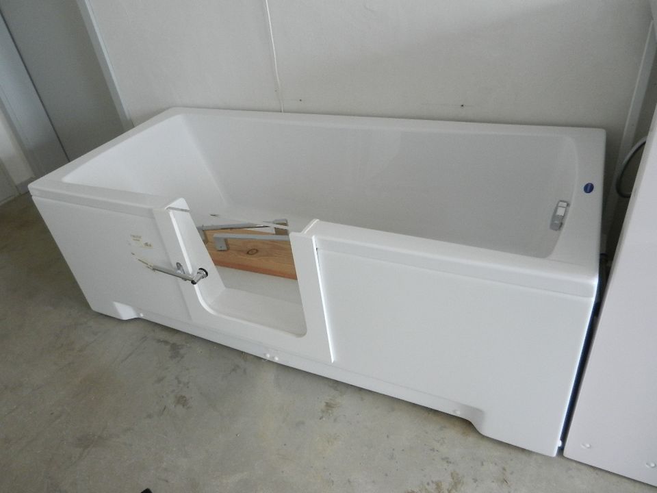 Badewanne mit Tür 160x70x55cm, auch andere Längen... in Magdeburg