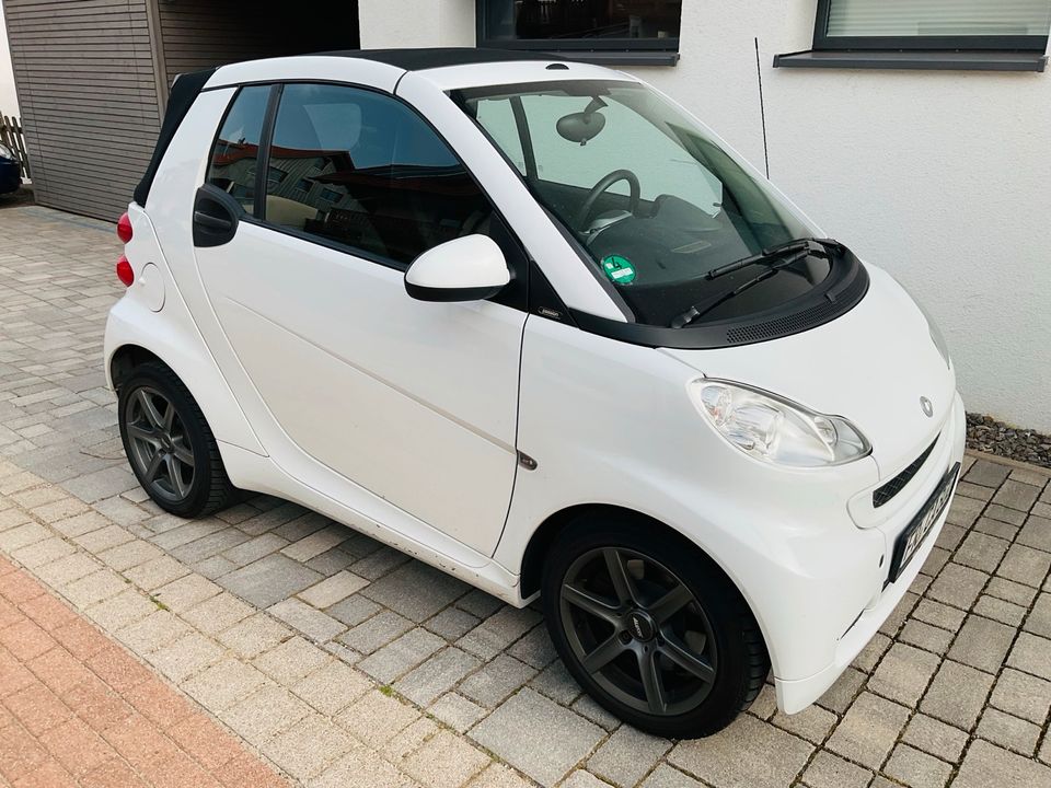 Smart ForTwo cabrio 1.0 52kW mhd passion in Freiburg im Breisgau