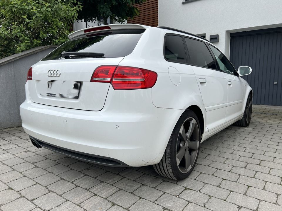 Audi A3 1.4 TFSI Sportback S-Line, weiß, Top Zustand &Ausstattung in Bretten