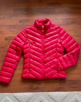 Steppjacke rot 32/34 Berlin - Neukölln Vorschau