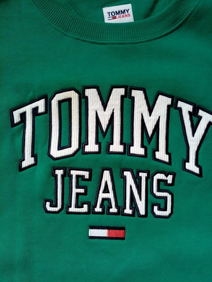 Grüner Tommy Jeans Pullover in Wuppertal