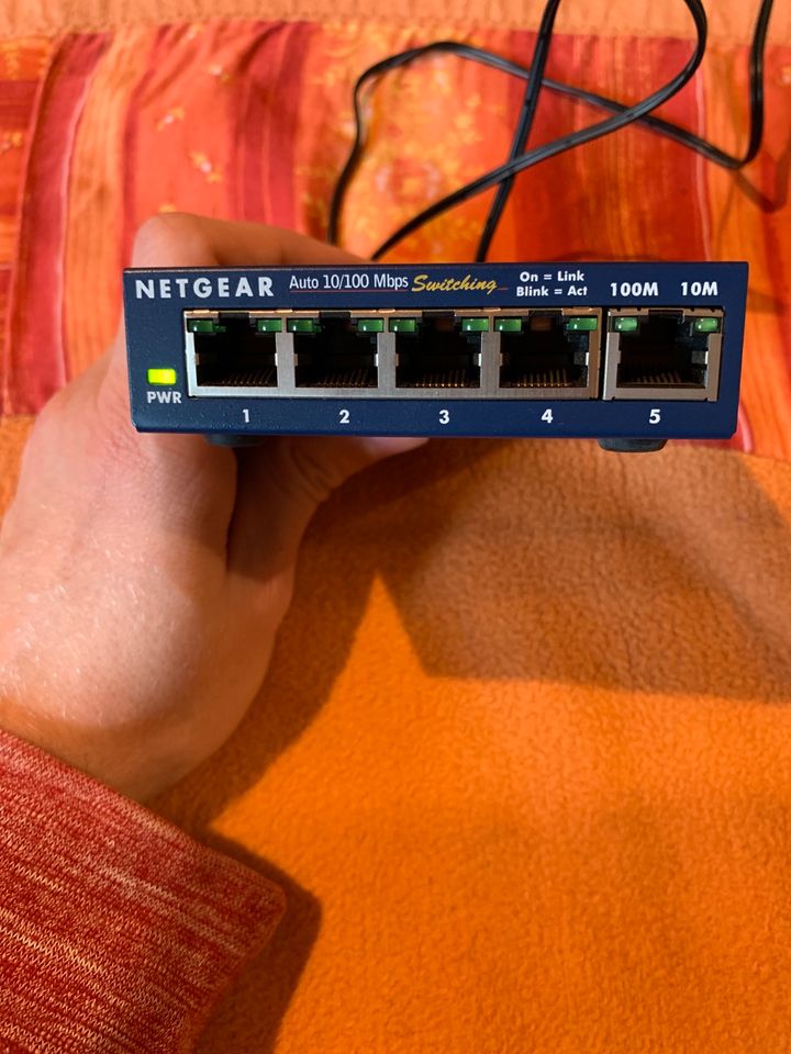 Netgear ProSafe 5 Port 10/100 Switch FS105 v2, gebraucht in Sand a. Main