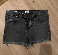 Tommy Jeans Shorts W25 grau Berlin - Hohenschönhausen Vorschau