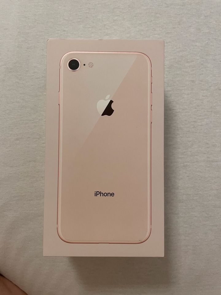 Iphone 8 in roségold 64gb in Horn-Bad Meinberg