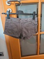 Vero Moda Shorts Kurze Hose Blumen gr. 36 s Nordrhein-Westfalen - Neunkirchen-Seelscheid Vorschau