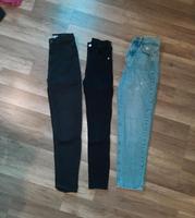 Jeanspaket Stradivarius, Zara, Pull&Bear Highwaist Gr. 32 Niedersachsen - Loxstedt Vorschau