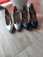 2 Paar High Heels Gr 40 in Schwarz ,Silber Nordrhein-Westfalen - Rees Vorschau