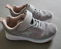 Turnschuhe Halle Kangaroos Gr. 28 wie NEU Hessen - Mücke Vorschau