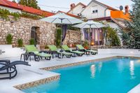 Ferienhaus-Villa Kroatien/ Kvarner 12 P. POOL ab € 998,-/Woche München - Maxvorstadt Vorschau