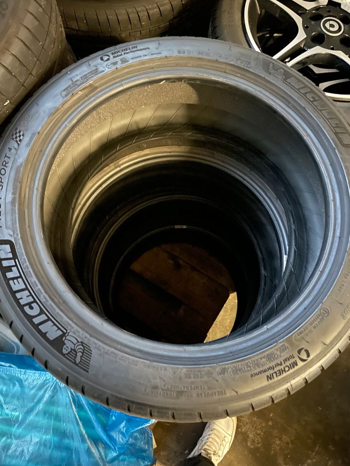 Michelin 235/45 Zr 18 Reifen Tesla Zulassung in Fockbek
