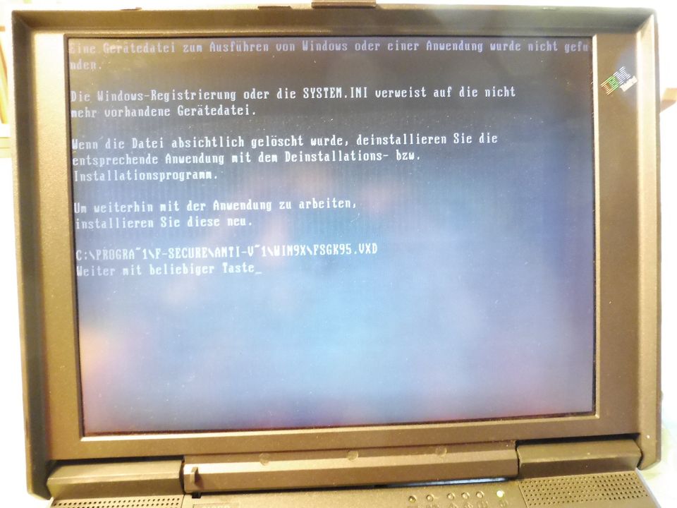 IBM Think Pad Laptop Sammlerstück! Lauffähig in Münsingen