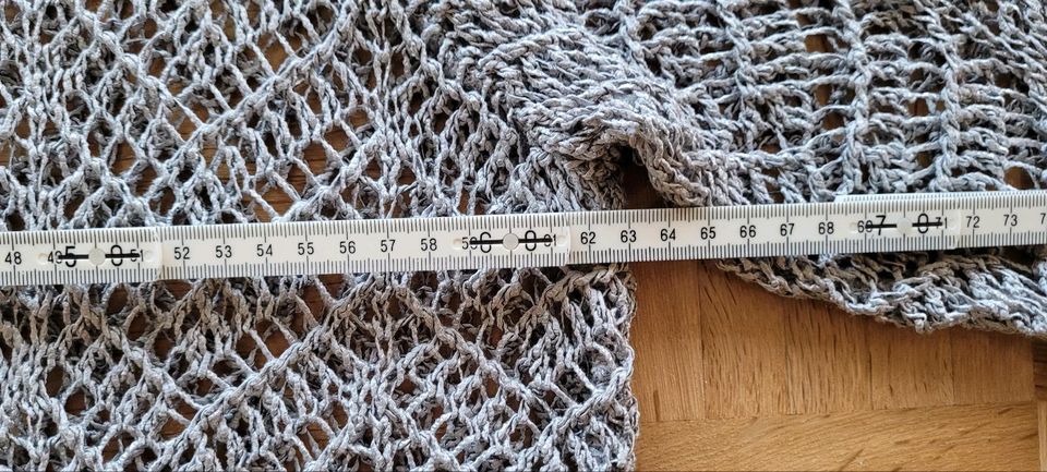 Strickjacke Gr. 48 silber- grau in Rott am Inn