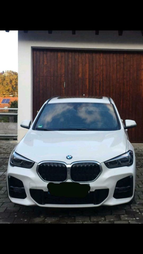 BMW X1 F48 Stoßstange M-Paket, Facelift 2019, Mineralweiss A96 in Neufra Hohenzollern