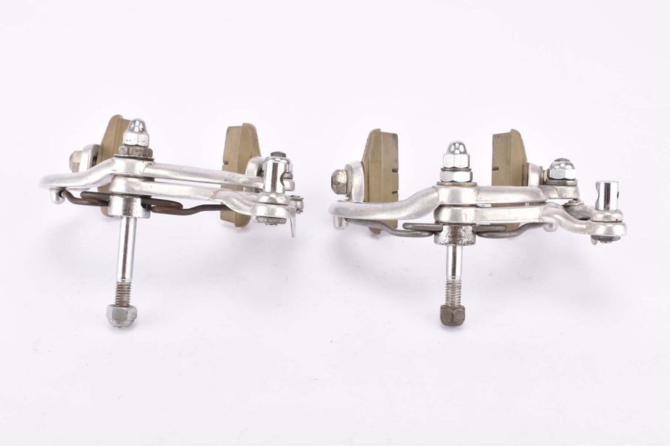 Universal Super 68 single pivot brake calipers from the 1960-70s in Freilassing