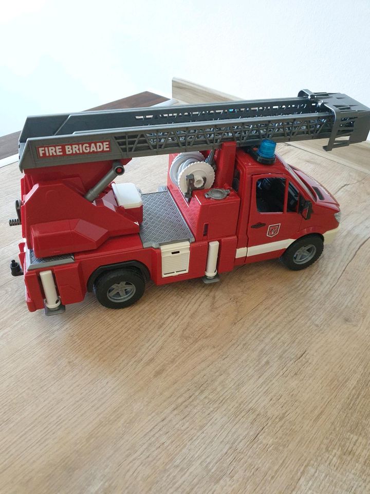 BRUDER Feuerwehr Mercedes in Dresden