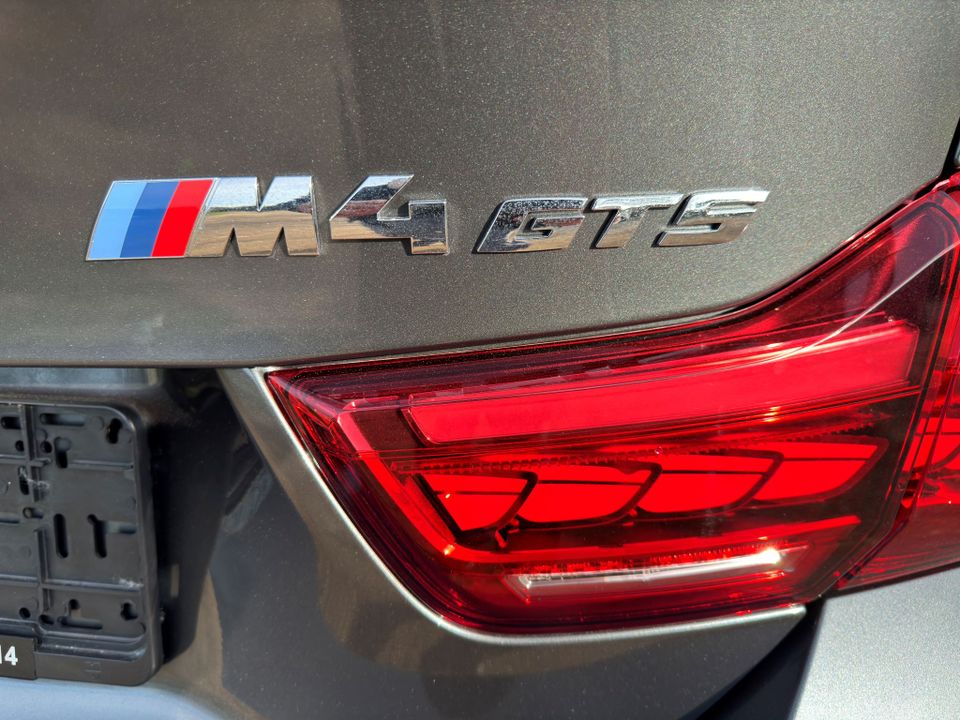 BMW M4 GTS F82 mit M Keramik Bremse, OLED Rücklichter, 1 von 80 in Berlin