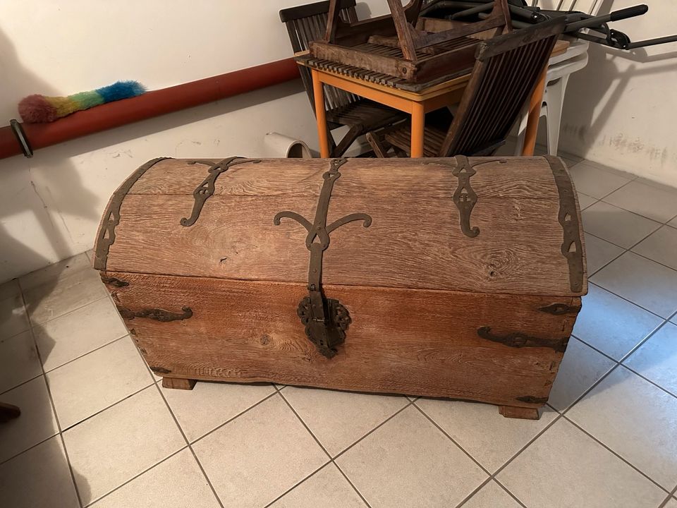 Antike Truhe Schrank Sideboard Holz Eiche Natur hell rustikal in Nottuln