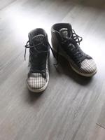 Damen Schuhe von Lacoste. Niedersachsen - Emden Vorschau