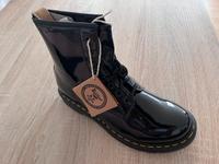 Dr. Martens AirWair VEGAN  NEU! Niedersachsen - Soltau Vorschau