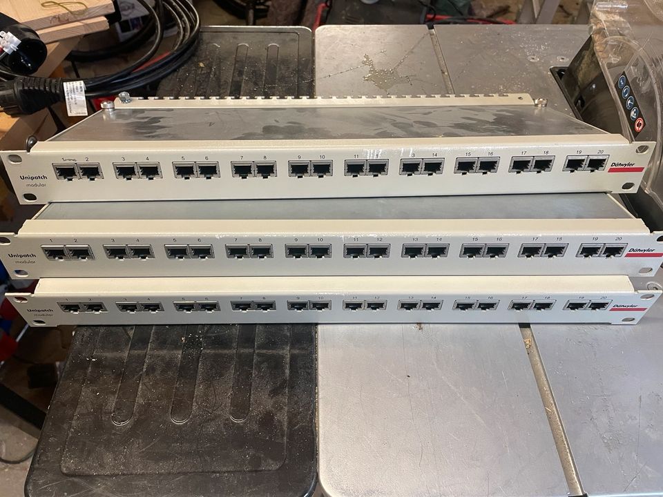 Dätwyler Unipatch modular Patchpanel Cat 6a 20 Port in Hohenthann