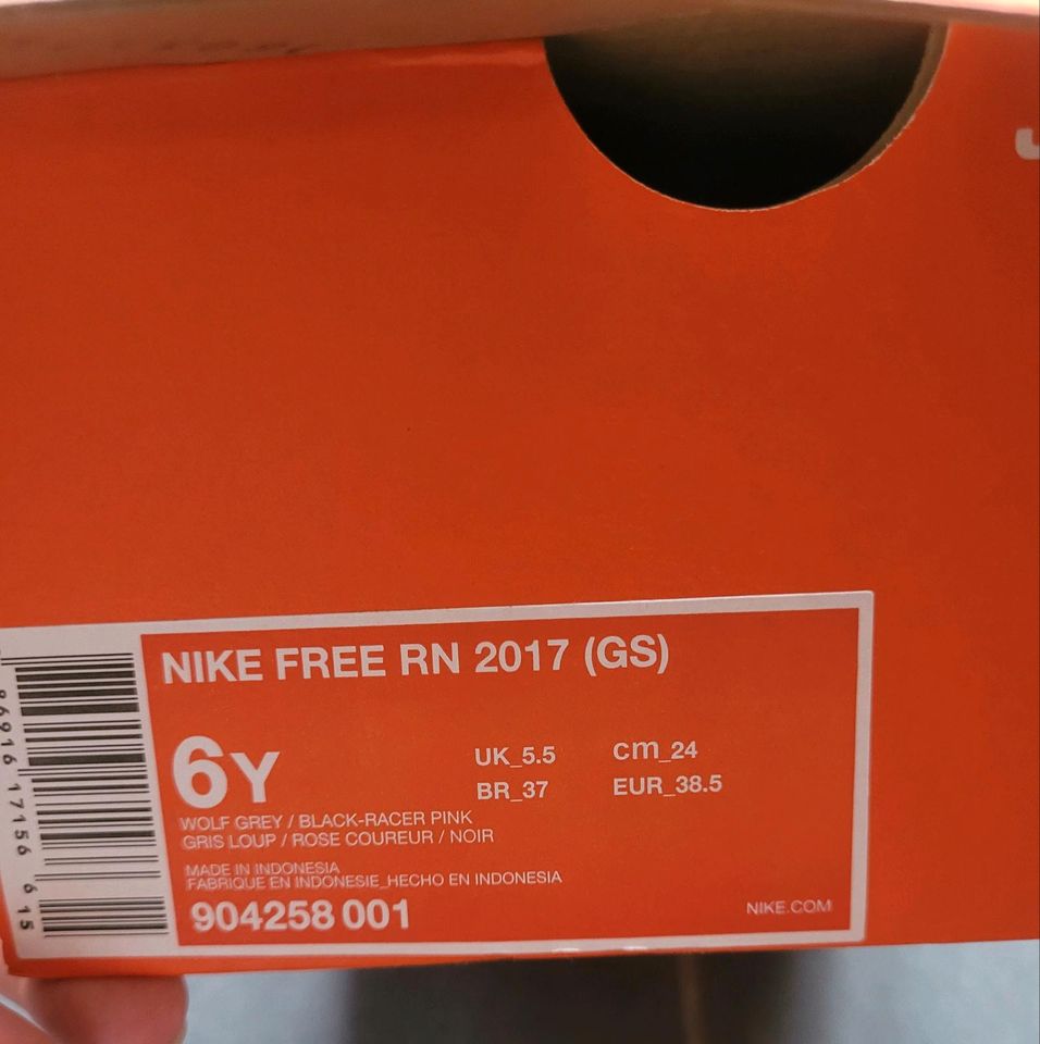 Nike Free Run, Gebrauchsspuren siehe Fotos, Größe 38,5 in Düsseldorf -  Bezirk 3 | eBay Kleinanzeigen ist jetzt Kleinanzeigen