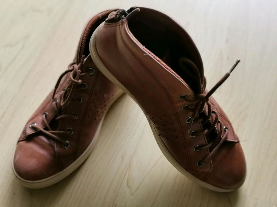 ECCO Sneaker Schnürstiefel Boots Gr. 38 in Rimpar