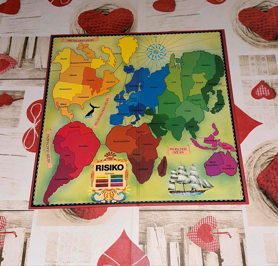 Parker Strategie Spiel Risiko weiße Edition von 1982 Brettspiel in Markdorf