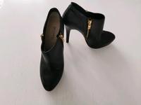 Michael Kors Schwarz Leder Damen Schuhe Absatz Große 7 37 Niedersachsen - Dörverden Vorschau