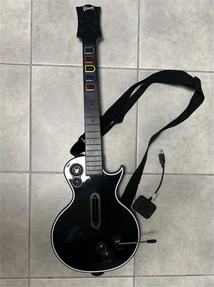 Guitar Hero Gitarre für PlayStation in Karlsfeld