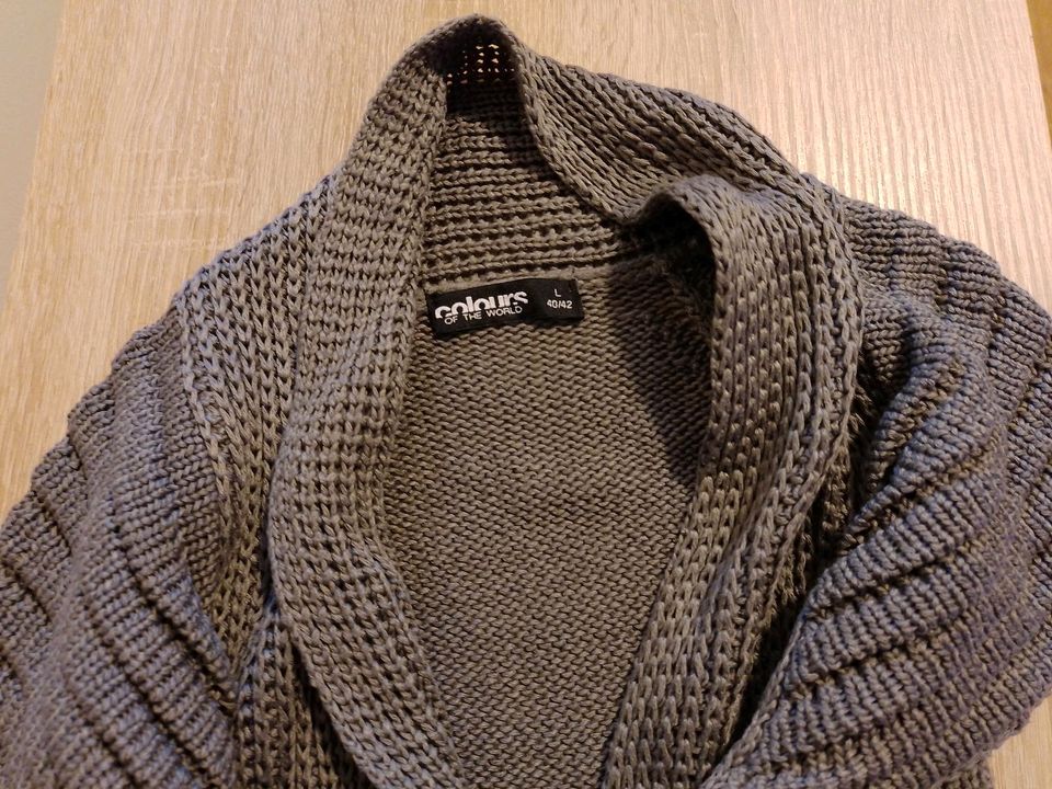 Strickjacke grau 42? Zopfmuster lang Damen Kleidung • BtBj in Neudenau 