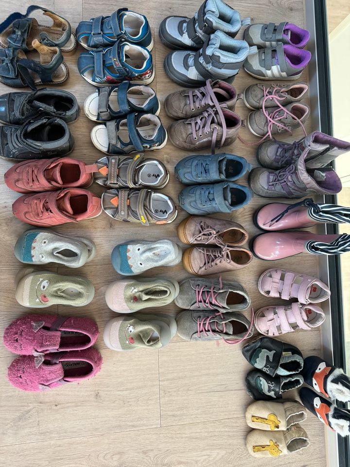 Kinder Schuhe Sandalen sneaker Halbschuhe pepino naturino Nike in Hatten