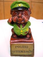 Polizei Offenbach, Erinnerungsfigur "Bulldogge" aus Wachs Hessen - Bad Schwalbach Vorschau