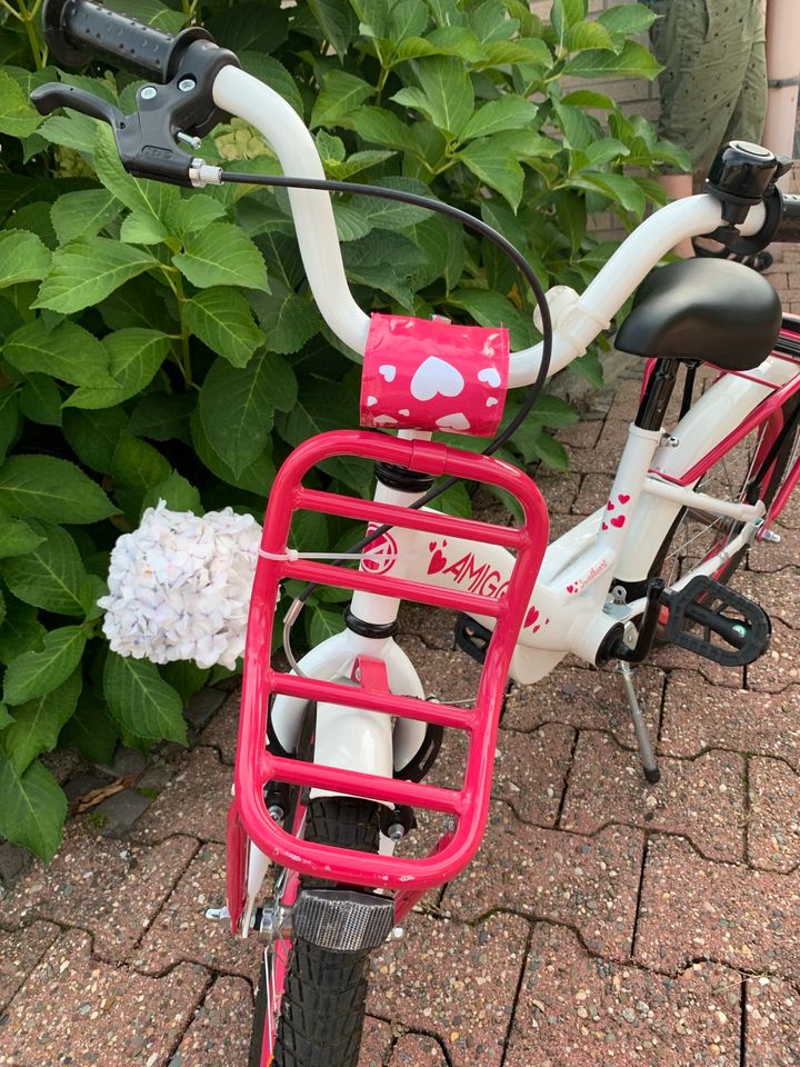 Tolles Amigo Retro Kinderfahrrad 16Zoll mit neuen Stützräderm in Niederkrüchten