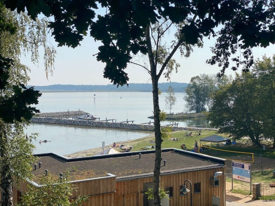 Vermiete 1 Dauerliegeplatz für Hausboot - Bootshafen Röbel Müritz in Röbel