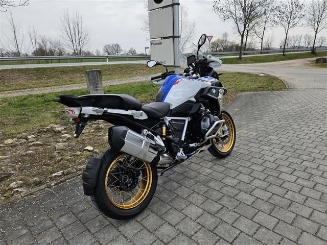 BMW R 1250 GS HP, alle Pakete in Barbing