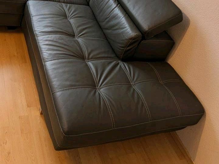 Ledercouch grau Couch Lounge Leder Ecksofa Sofa in Magdeburg