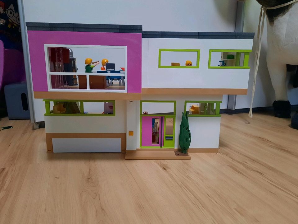 Playmobil Villa / Haus mit Einrichtung in Kerpen