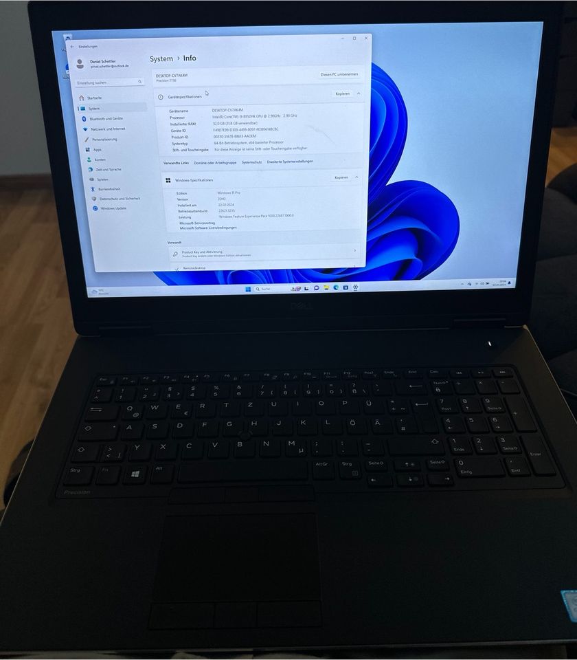 Laptop Precision 7730 in Gangelt