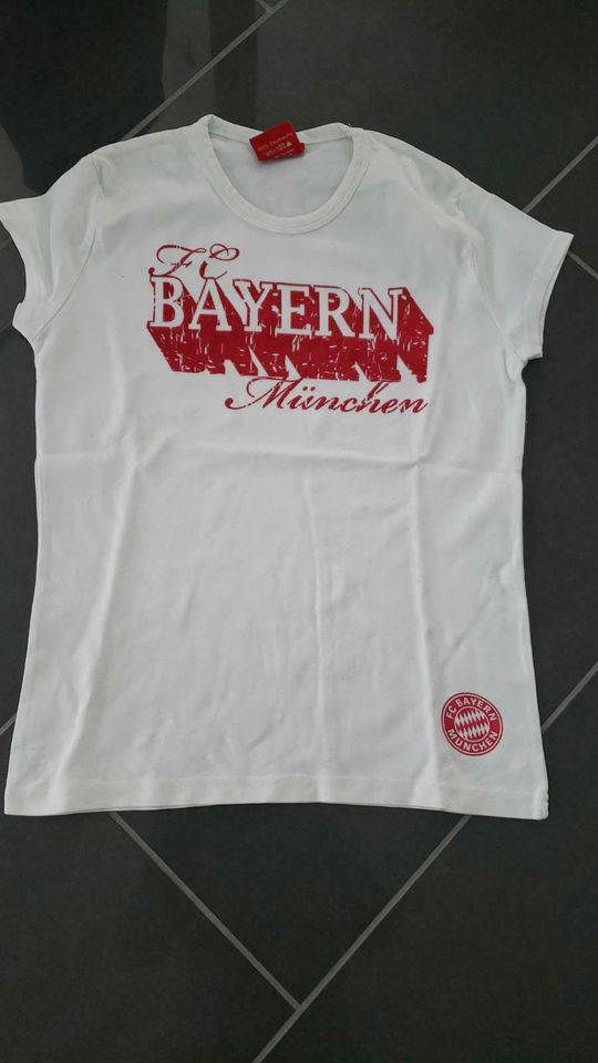 FC BAYERN MÜNCHEN T SHIRT DAMEN GR.L in Burghausen