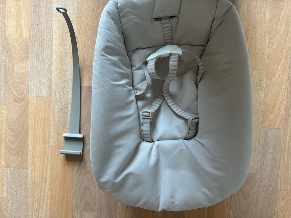 Stokke Tripp Trapp Newborn Set + Spielzeughalter in Erfurt