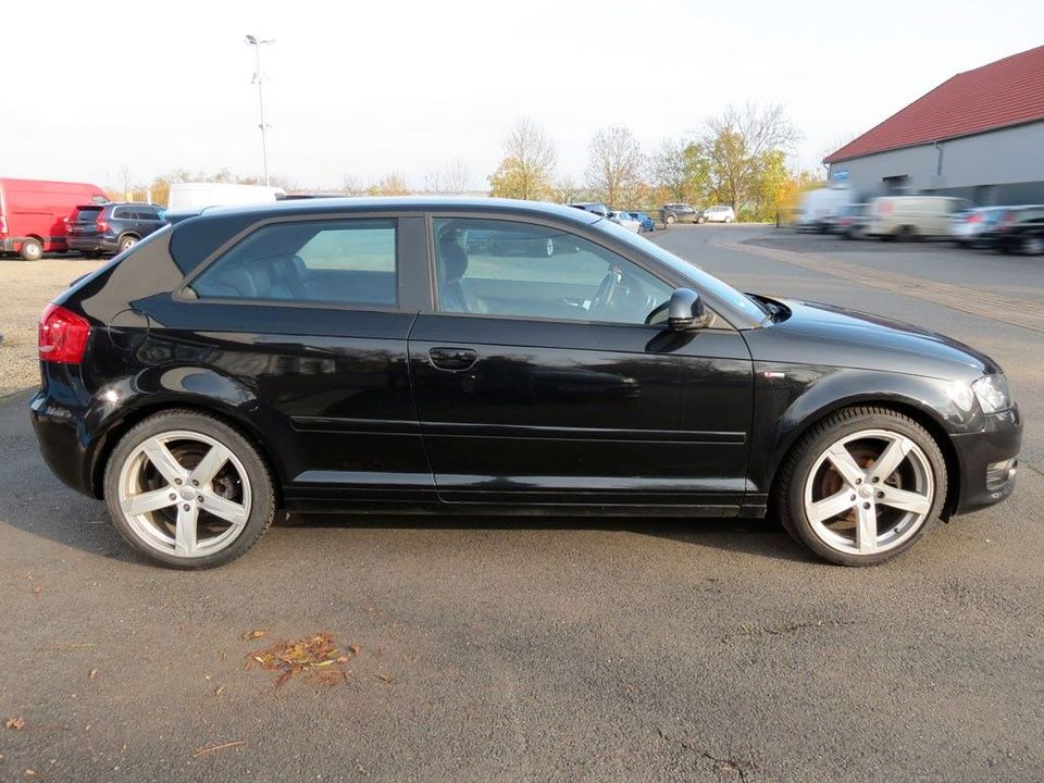 Audi A3 1.8 TFSI S line Sportpaket plus in Allstedt