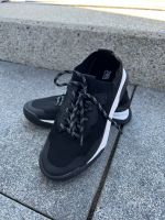 Mesh Sneaker von ZARA schwarz Gr. 33 Nordrhein-Westfalen - Ennepetal Vorschau