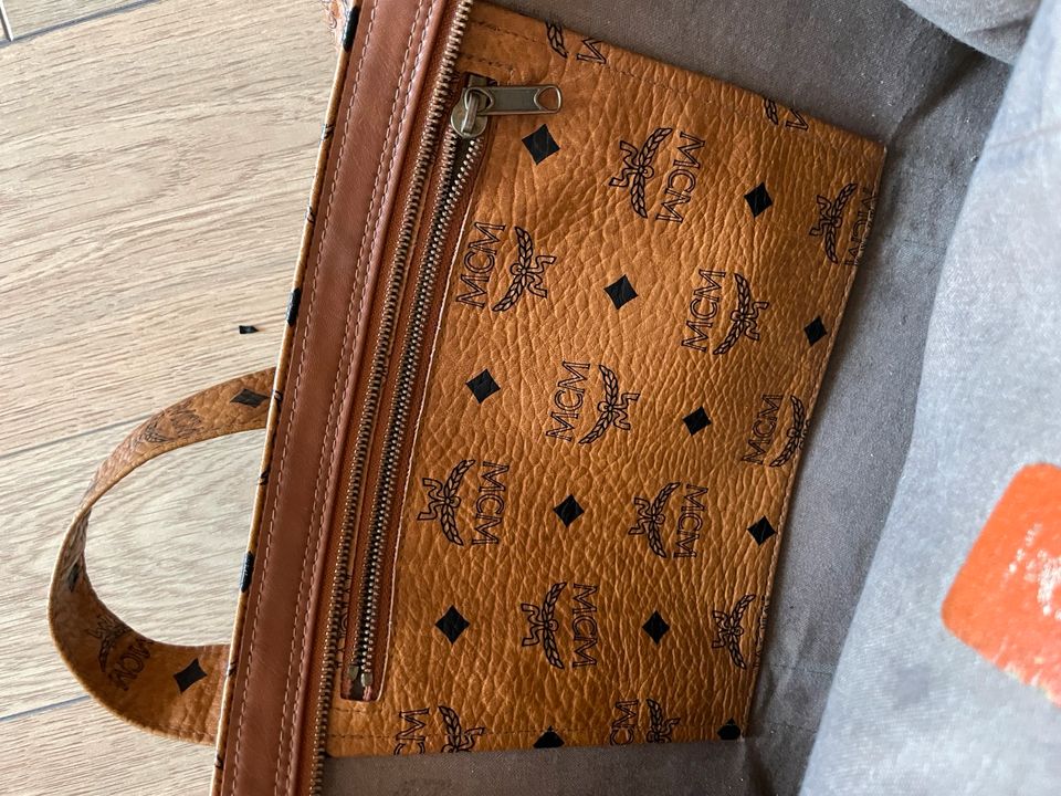 MCM Vintage Shopper klein in Berlin