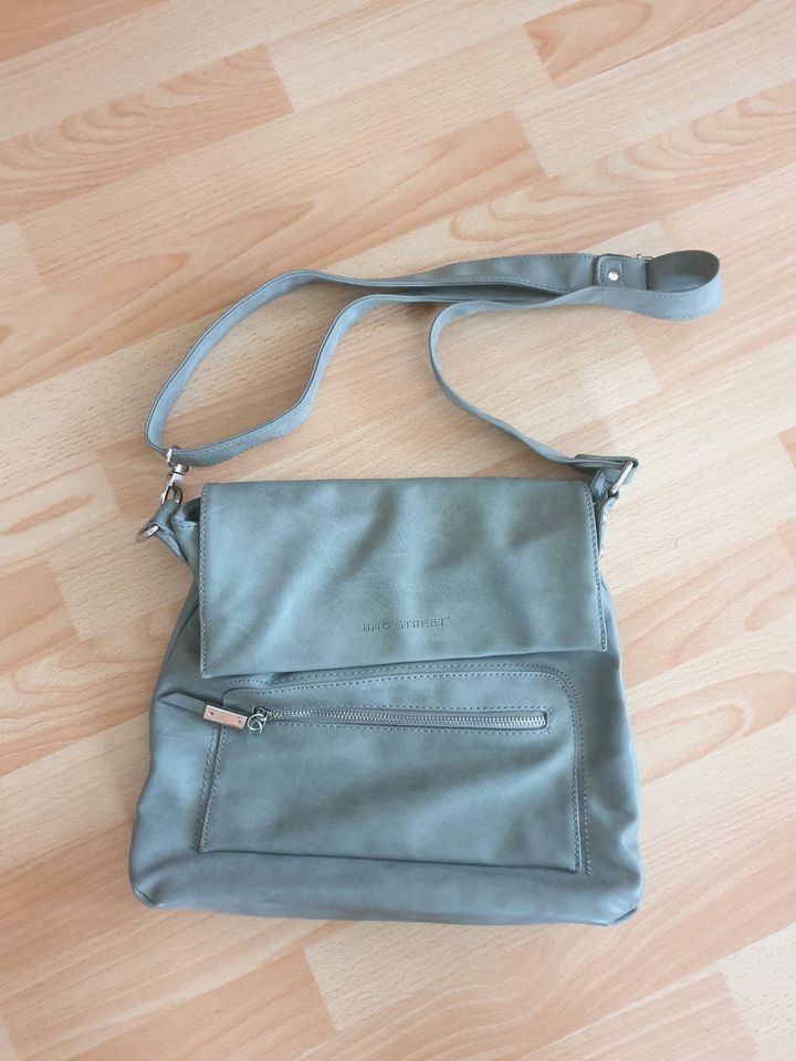 Graue Handtasche von BAG STREET in Johanngeorgenstadt