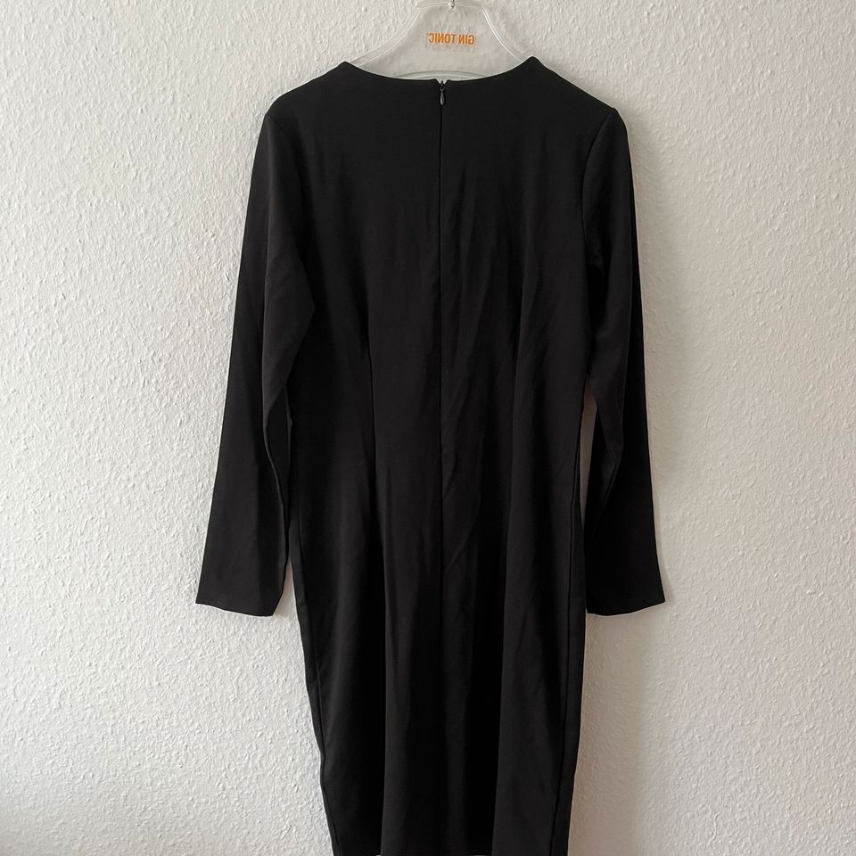 Esmara Kleid Schwarz Business Büro H&M Neu mit Etikett 42 in Oldenburg